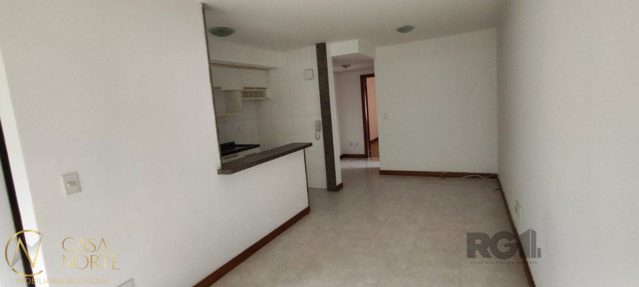 Apartamento à venda com 1 quarto, 50m², Avenida Cristóvão Colombo no bairro Floresta em Porto Alegre