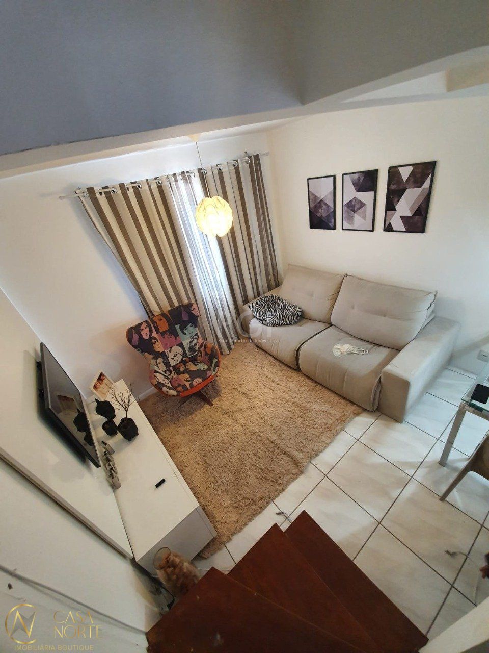Casa de Condomínio à venda com 2 quartos, 63m², 1 vaga, Rua Dorival Castilhos Machado no bairro Aberta dos Morros em Porto Alegre