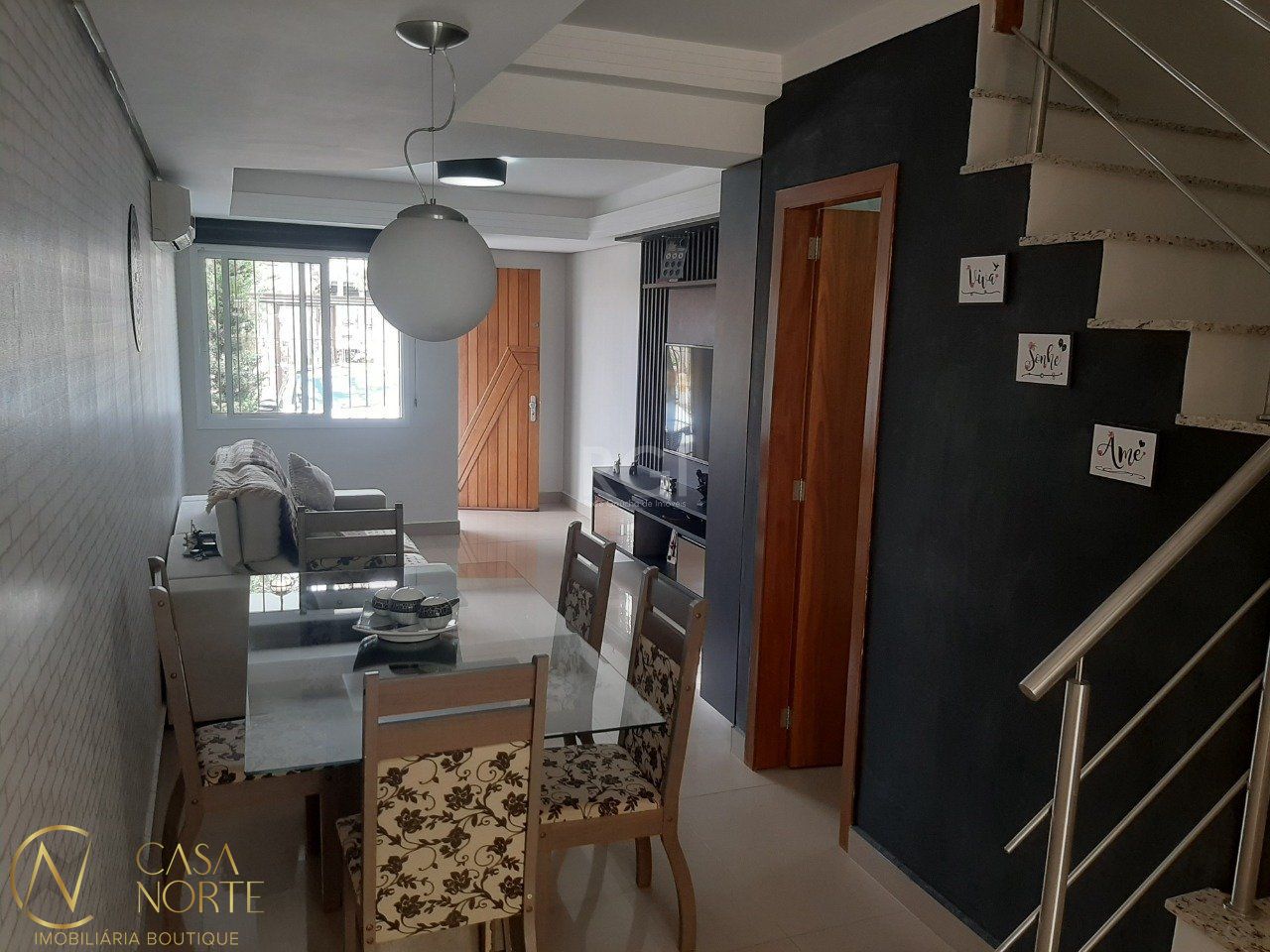 Casa à venda com 2 quartos, 80m², 2 suítes, 1 vaga, Rua Ernesto Porfirio dos Reis no bairro Aberta dos Morros em Porto Alegre