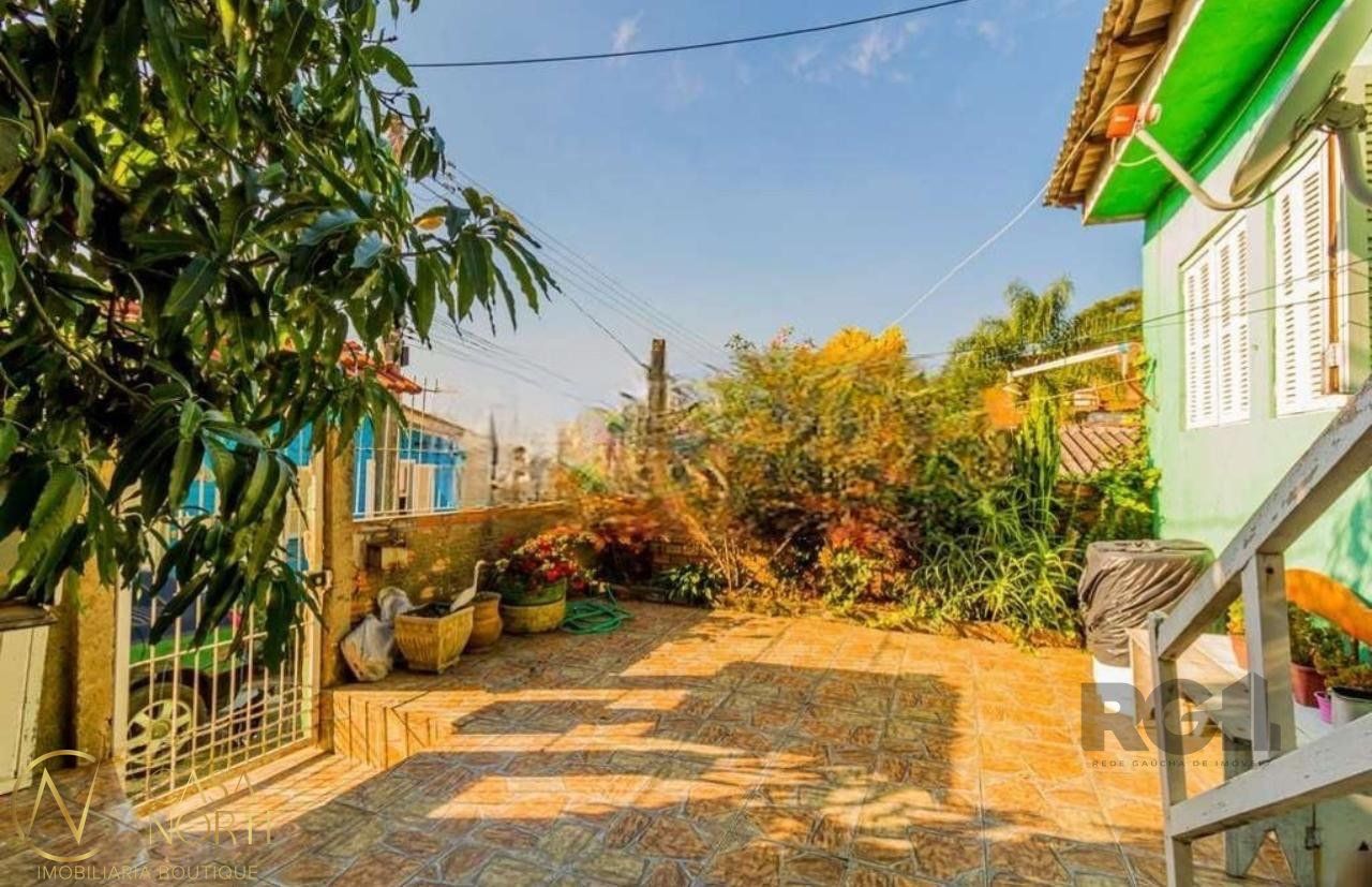 Casa à venda com 1 quarto, 180m², Rua Sebastião Wolf no bairro Nonoai em Porto Alegre