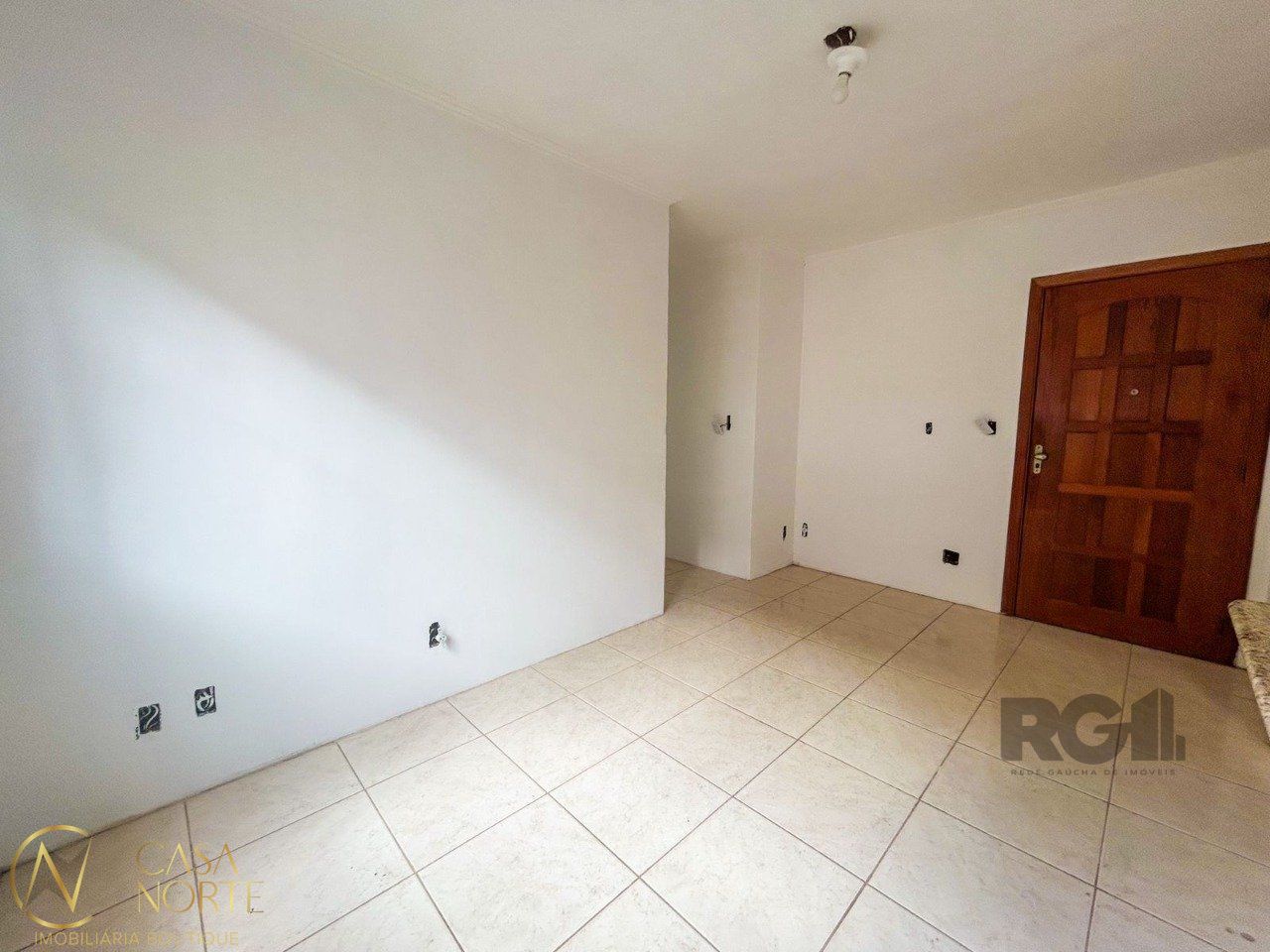 Apartamento à venda com 3 quartos, 59m², 1 vaga, Rua Coronel Octaviano Pinto Soares no bairro Vila Nova em Porto Alegre