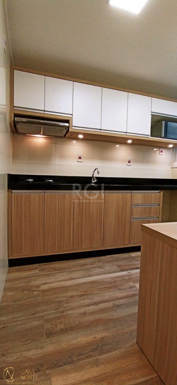 Apartamento à venda com 2 quartos, 55m², Avenida Benjamin Constant no bairro São Geraldo em Porto Alegre
