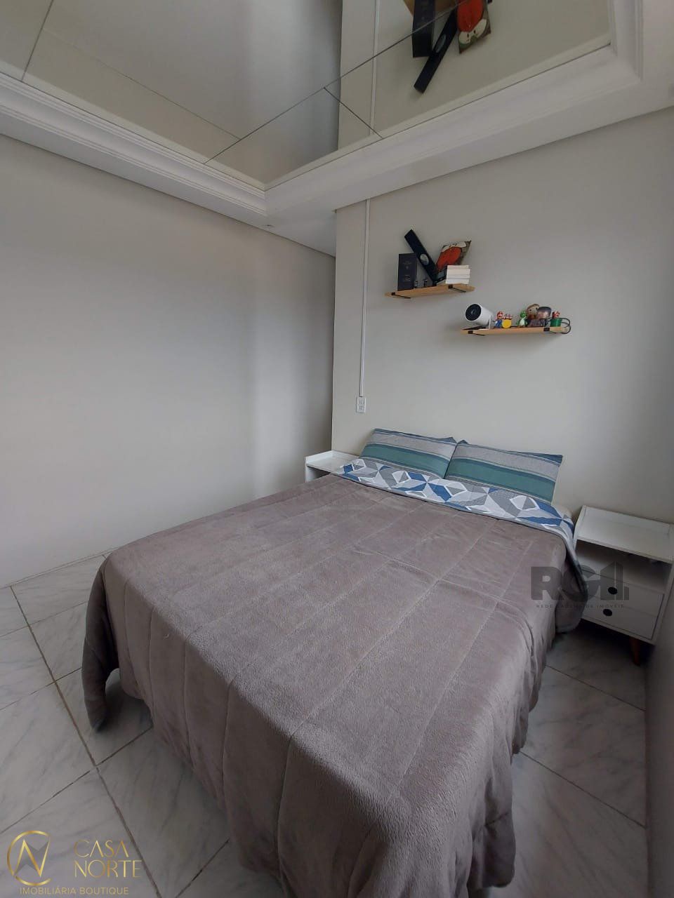 Apartamento à venda com 3 quartos, 52m², 1 vaga, Avenida Engenheiro Francisco Rodolfo Simch no bairro Sarandi em Porto Alegre