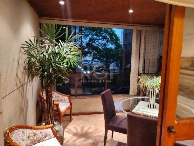 Apartamento à venda com 3 quartos, 105m², 1 suíte, 1 vaga, Rua Joaquim G. de Campos Netto no bairro Jardim Itu em Porto Alegre