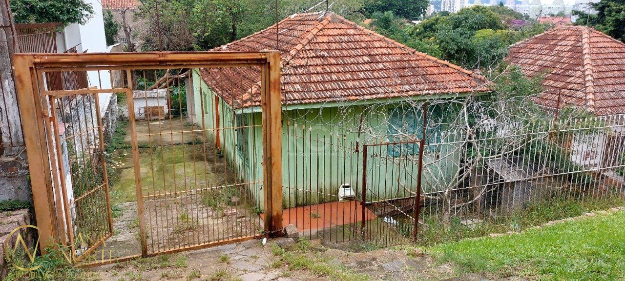 Terreno à venda  com 484m², Rua Jaguari no bairro Cristal em Porto Alegre
