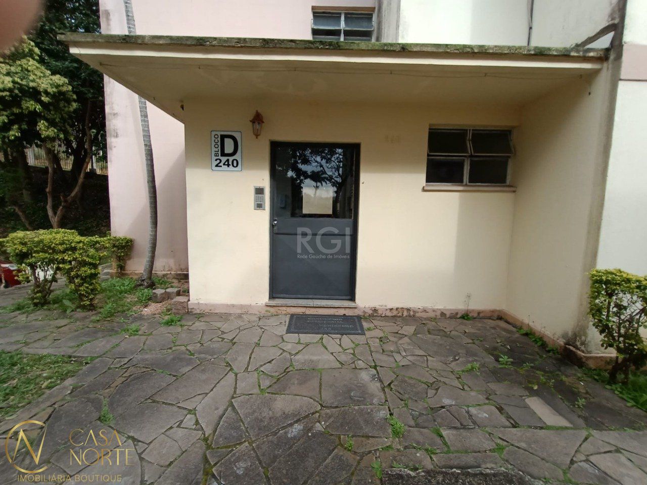 Apartamento à venda com 1 quarto, 33m², 1 vaga, Rua Carlos Pessoa de Brum no bairro Santo Antônio em Porto Alegre