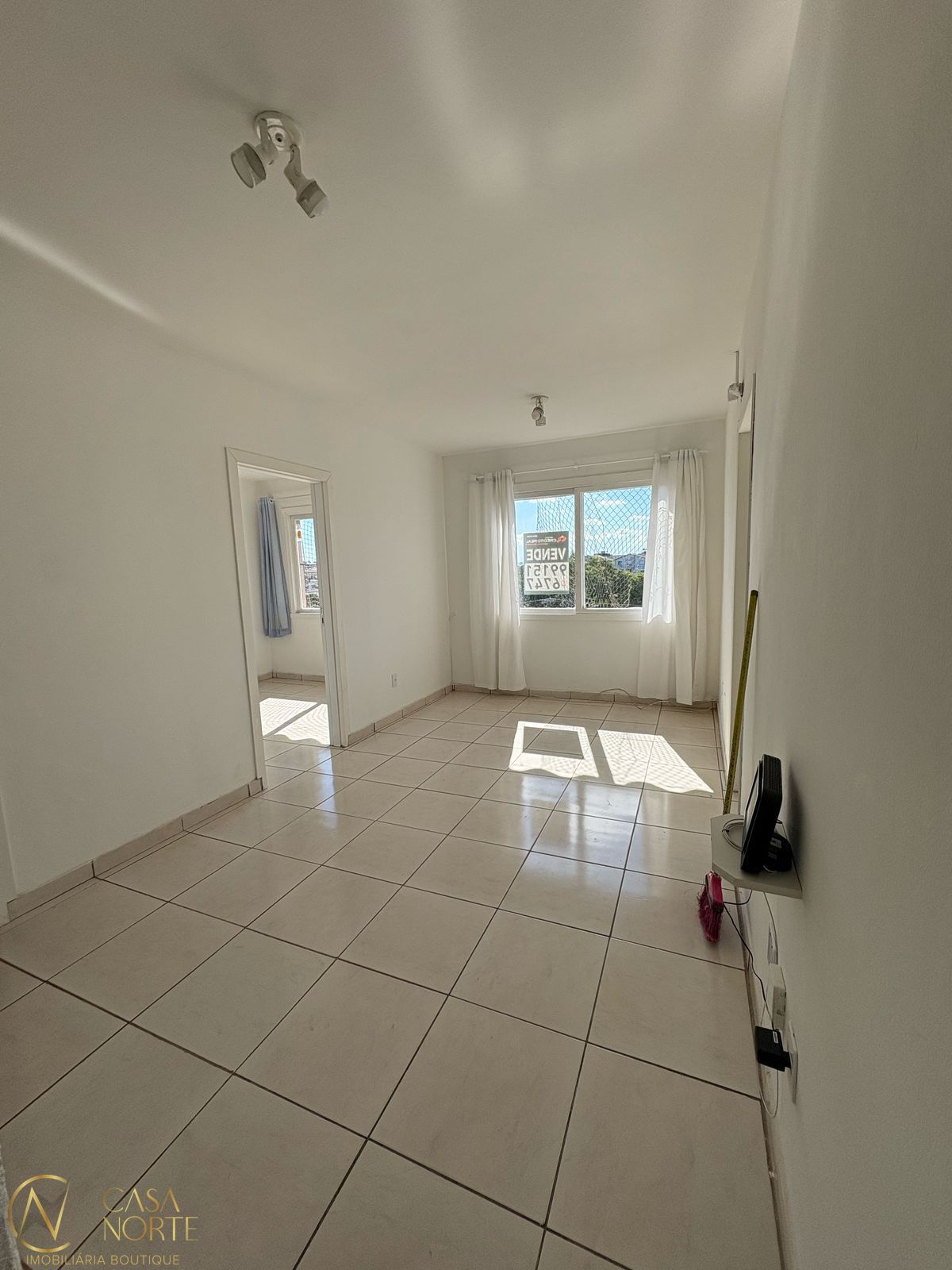 Apartamento à venda com 1 quarto, 42m², Rua Saturnino Vanzelotti no bairro Rubem Berta em Porto Alegre