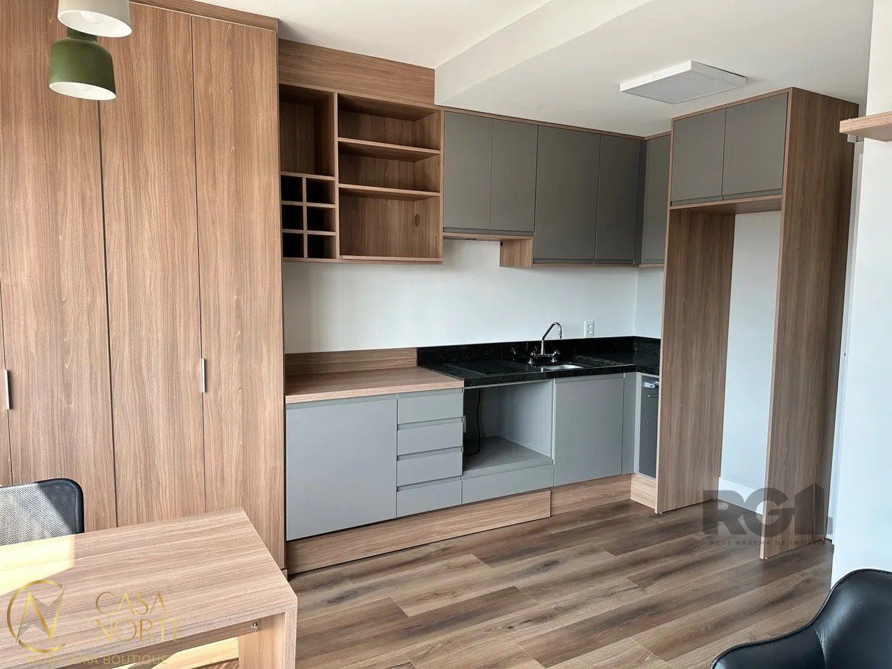 Studio à venda com 1 quarto, 26m², 1 vaga, Avenida João Pessoa no bairro Centro Histórico em Porto Alegre
