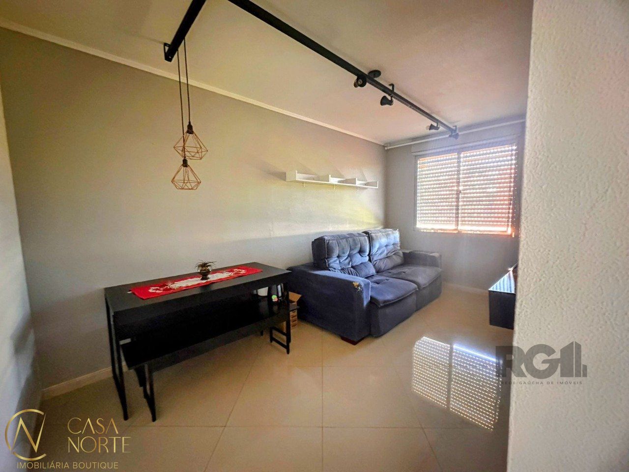 Apartamento à venda com 1 quarto, 43m², 1 vaga, Rua Aracy Froes no bairro Jardim Sabará em Porto Alegre