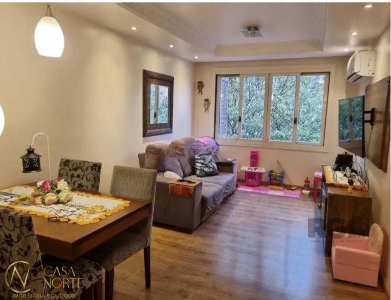 Apartamento à venda com 3 quartos, 104m², 1 suíte, 2 vagas, Rua Miguel Tostes no bairro Rio Branco em Porto Alegre