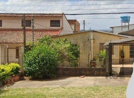Casa à venda com 3 quartos, 100m², 1 vaga, Avenida Doutor Luciano Raul Panatieri no bairro Morro Santana em Porto Alegre