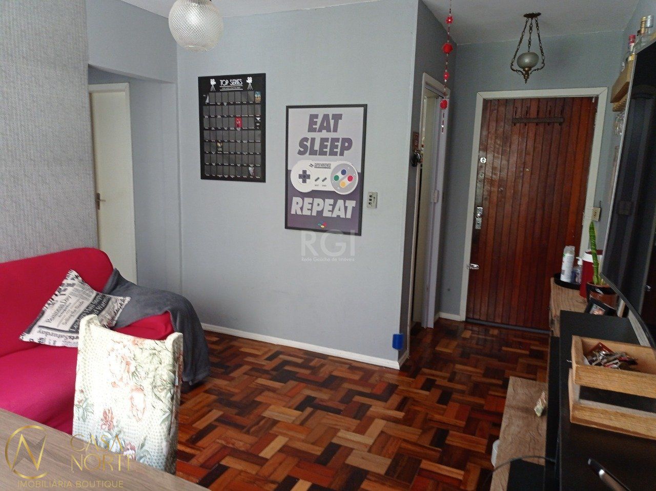 Apartamento à venda com 2 quartos, 52m², 1 vaga, Avenida Taquary no bairro Cristal em Porto Alegre