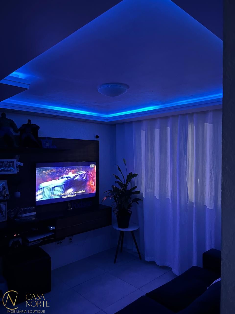 Apartamento à venda com 2 quartos, 1 vaga, Avenida Família Gonçalves Carneiro no bairro Cavalhada em Porto Alegre