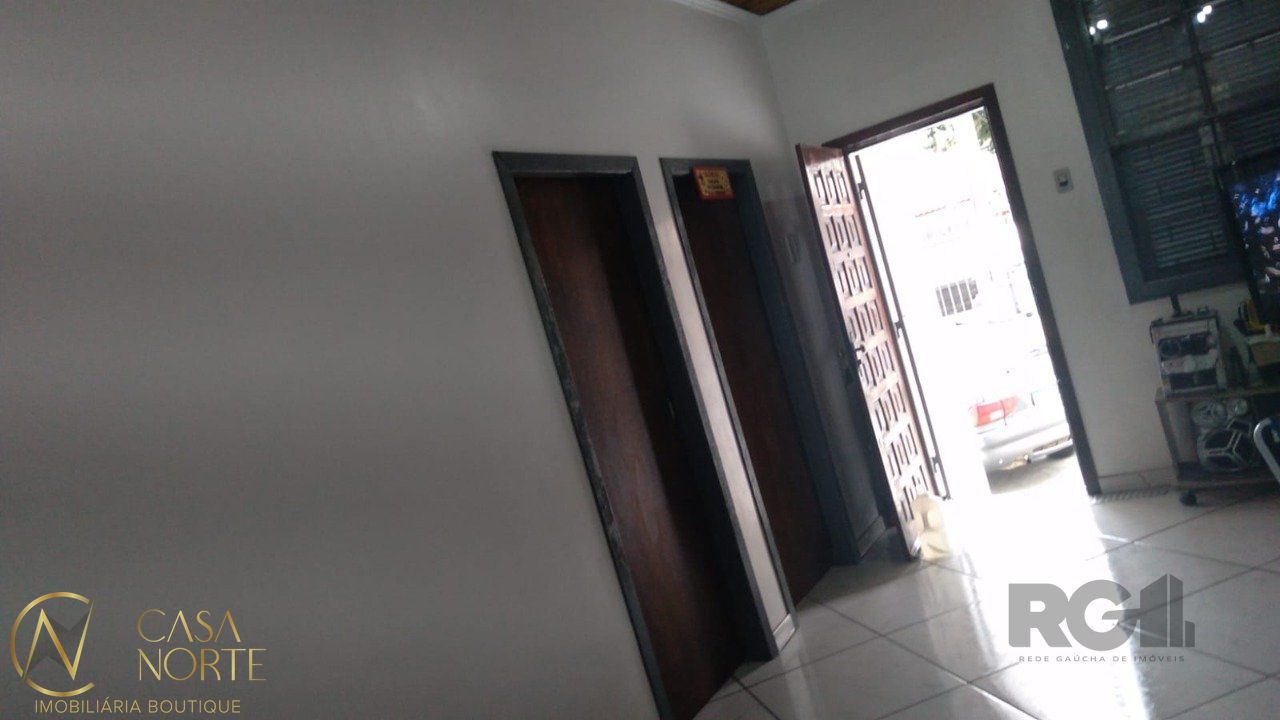Casa à venda com 2 quartos, 350m², 2 vagas, Rua Madre Ana no bairro Glória em Porto Alegre