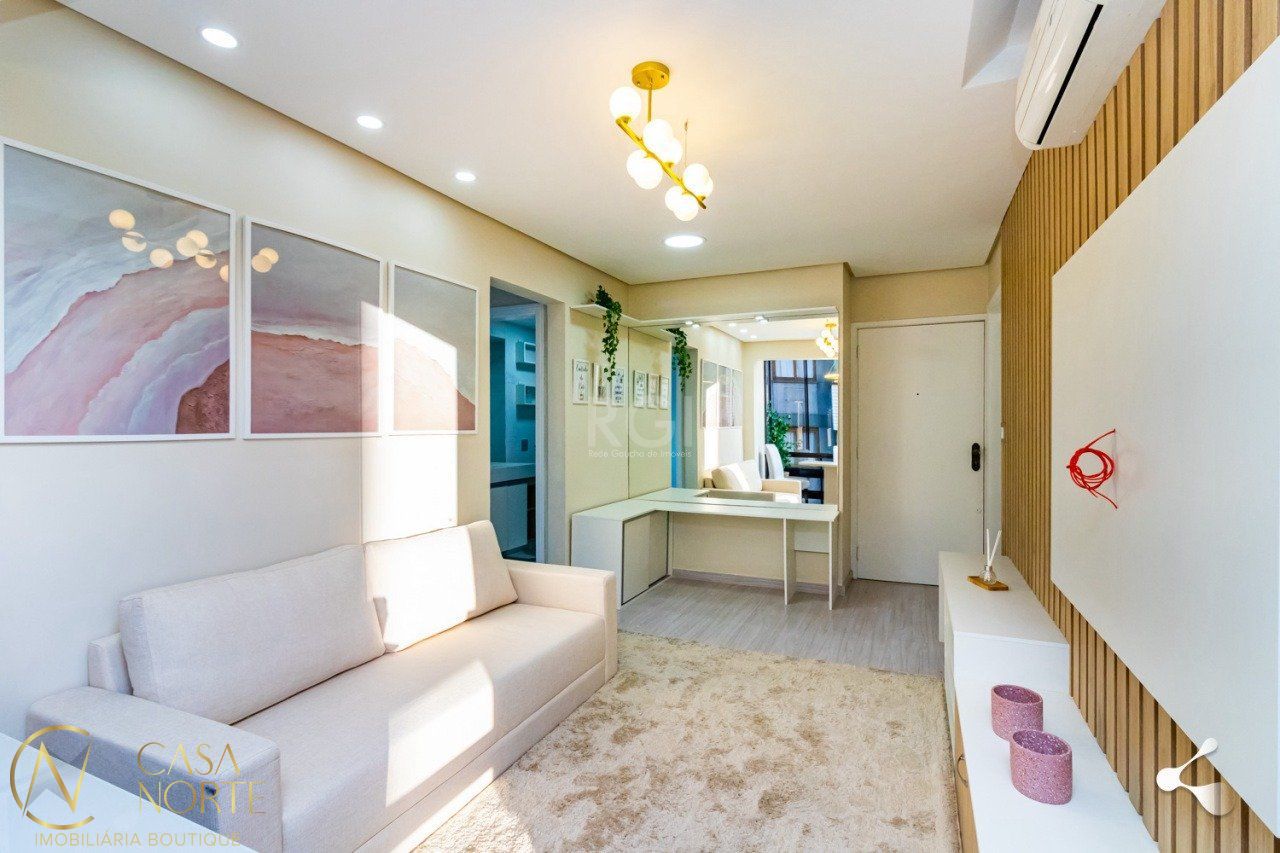 Apartamento à venda com 2 quartos, 62m², 1 vaga, Rua Professor Cristiano Fischer no bairro Petrópolis em Porto Alegre