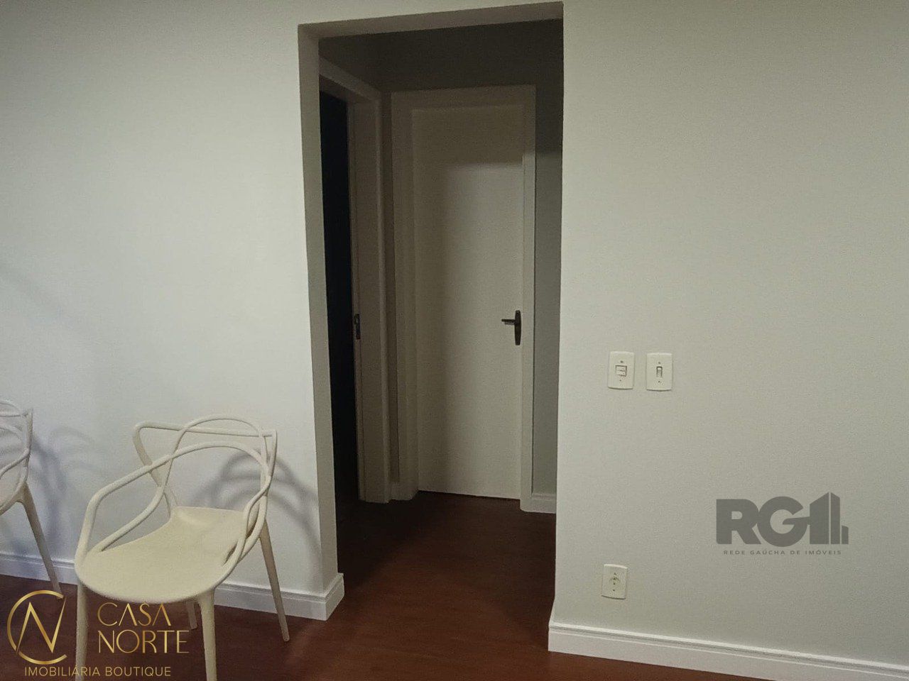 Apartamento à venda com 2 quartos, 69m², 1 vaga, Rua Professor Abilio Azambuja no bairro Jardim do Salso em Porto Alegre