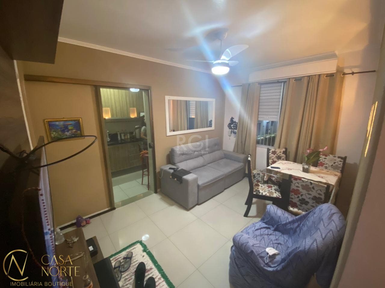 Apartamento à venda com 2 quartos, 47m², 1 vaga, Rua Diomario Moojen no bairro Cristal em Porto Alegre