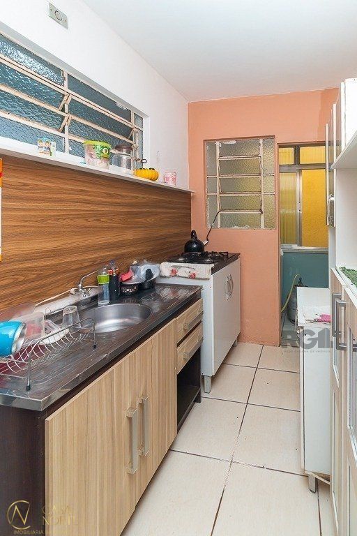 Apartamento à venda com 2 quartos, 60m², 1 vaga, Rua Olavo Bilac no bairro Azenha em Porto Alegre