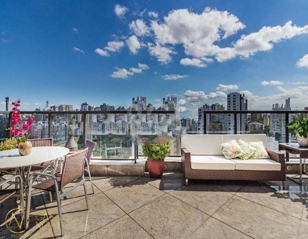 Cobertura à venda com 3 quartos, 293m², 3 suítes, 4 vagas, Avenida João Obino no bairro Petrópolis em Porto Alegre