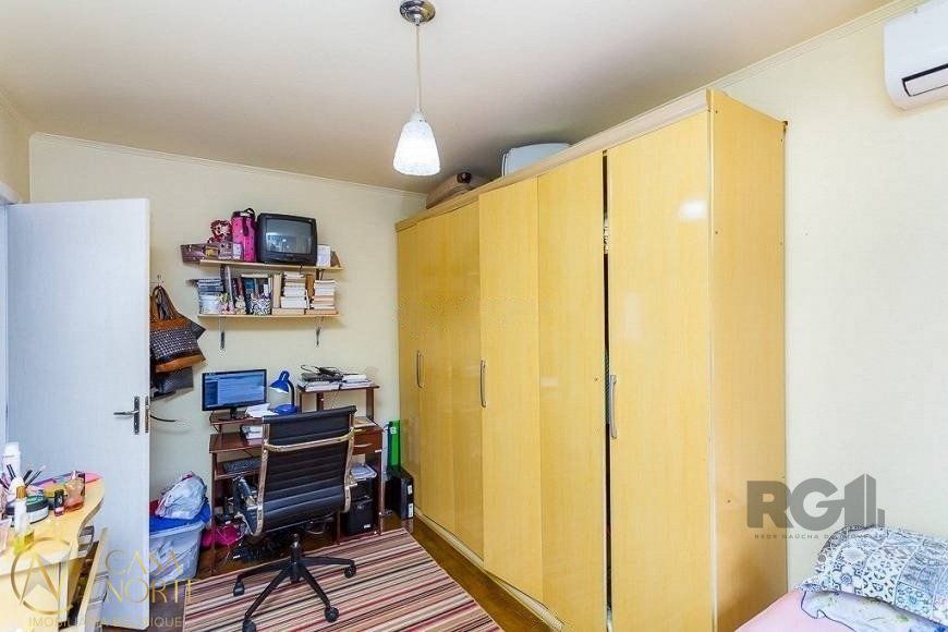 Apartamento à venda com 2 quartos, 65m², Rua Guilherme Alves no bairro Partenon em Porto Alegre