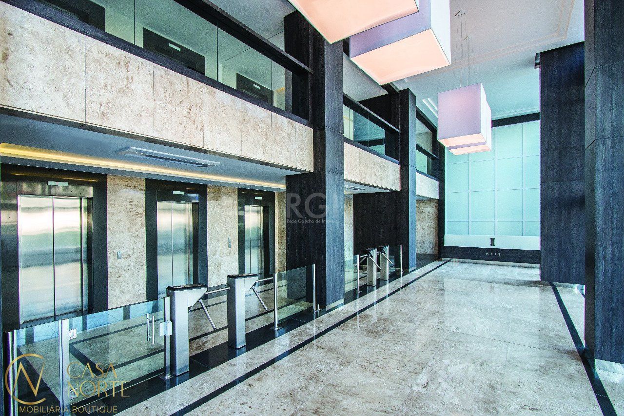 Sala Comercial à venda , 35m², 1 vaga, Avenida Senador Tarso Dutra no bairro Petrópolis em Porto Alegre