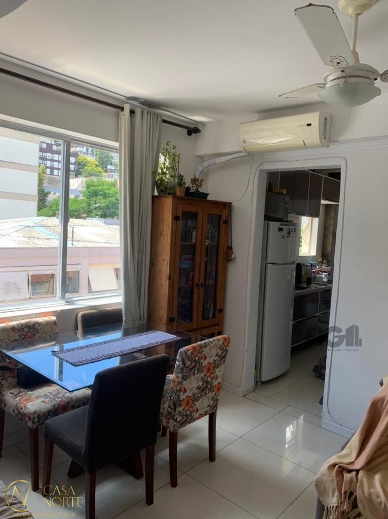 Apartamento à venda com 1 quarto, 31m², Avenida Coronel Lucas de Oliveira no bairro Petrópolis em Porto Alegre