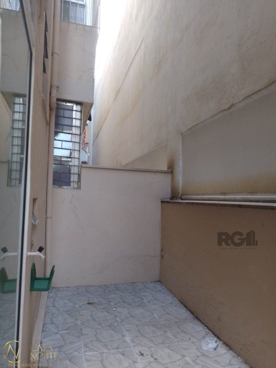 Apartamento à venda com 2 quartos, 72m², Rua Ramiro Barcelos no bairro Floresta em Porto Alegre
