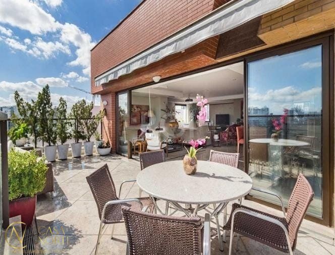 Cobertura à venda com 3 quartos, 293m², 3 suítes, 4 vagas, Avenida João Obino no bairro Petrópolis em Porto Alegre