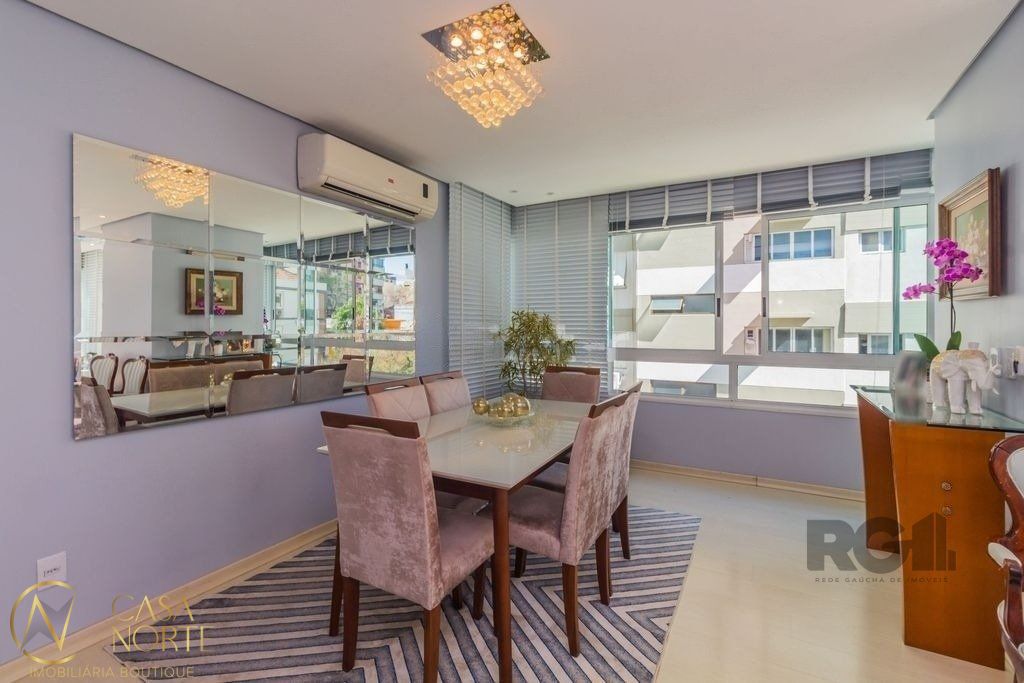 Apartamento à venda com 3 quartos, 106m², 1 suíte, 2 vagas, Rua Riveira no bairro Petrópolis em Porto Alegre