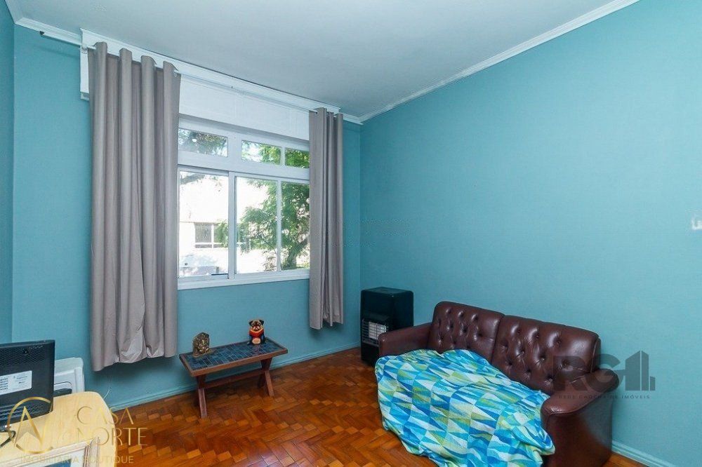 Apartamento à venda com 2 quartos, 60m², 1 vaga, Rua Olavo Bilac no bairro Azenha em Porto Alegre