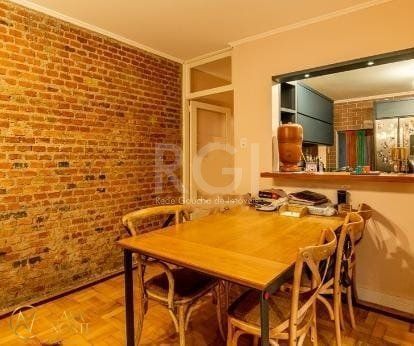 Apartamento à venda com 4 quartos, 130m², 1 suíte, Rua Casemiro de Abreu no bairro Bela Vista em Porto Alegre