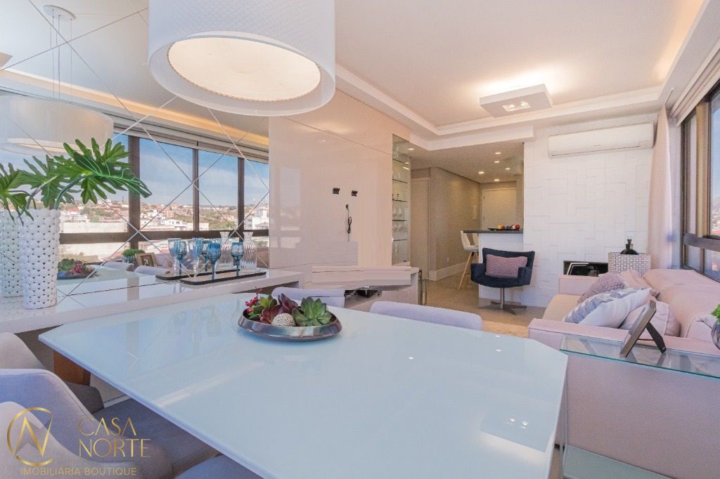 Apartamento à venda com 2 quartos, 70m², 1 suíte, 1 vaga, Rua Machado de Assis no bairro Jardim Botânico em Porto Alegre