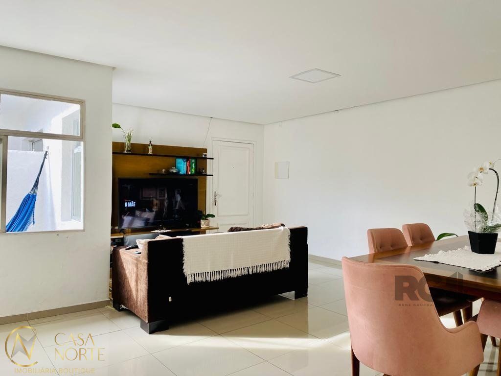 Apartamento à venda com 2 quartos, 136m², 1 suíte, Avenida Niteroi no bairro Medianeira em Porto Alegre