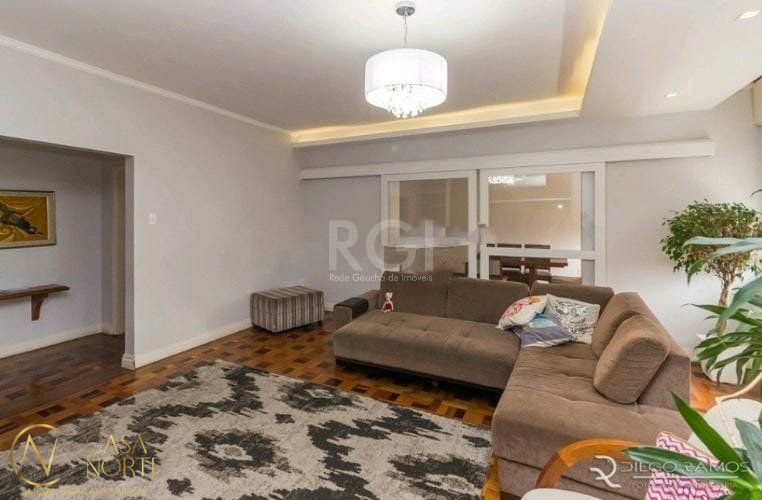 Apartamento à venda com 4 quartos, 176m², 1 vaga, Rua São Francisco da California no bairro Higienópolis em Porto Alegre