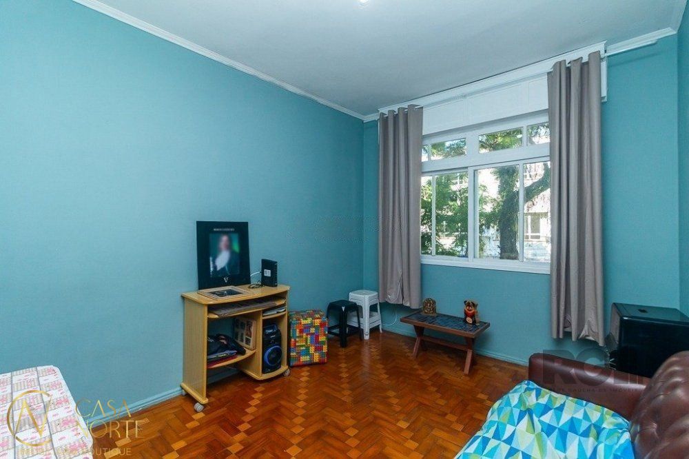 Apartamento à venda com 2 quartos, 60m², 1 vaga, Rua Olavo Bilac no bairro Azenha em Porto Alegre