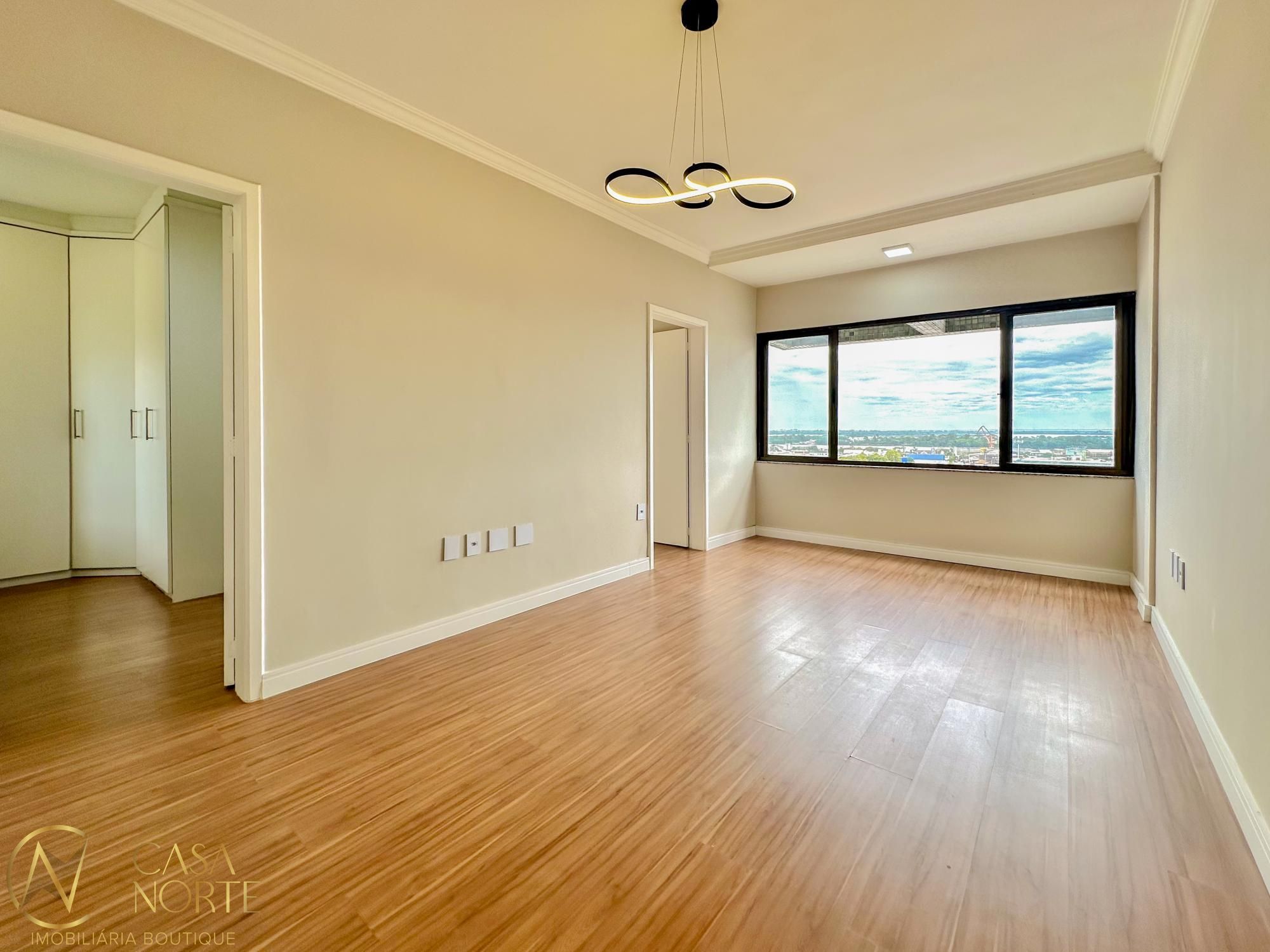 Apartamento à venda com 3 quartos, 72m², 1 suíte, Avenida Cristóvão Colombo no bairro Floresta em Porto Alegre