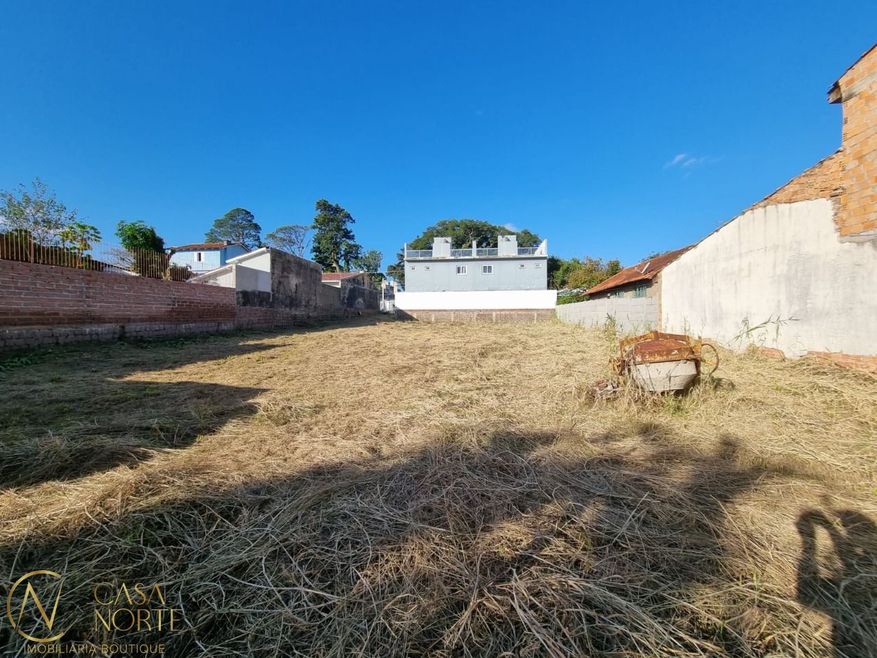 Terreno à venda  com 1110m², Rua Jacunda no bairro Guarujá em Porto Alegre