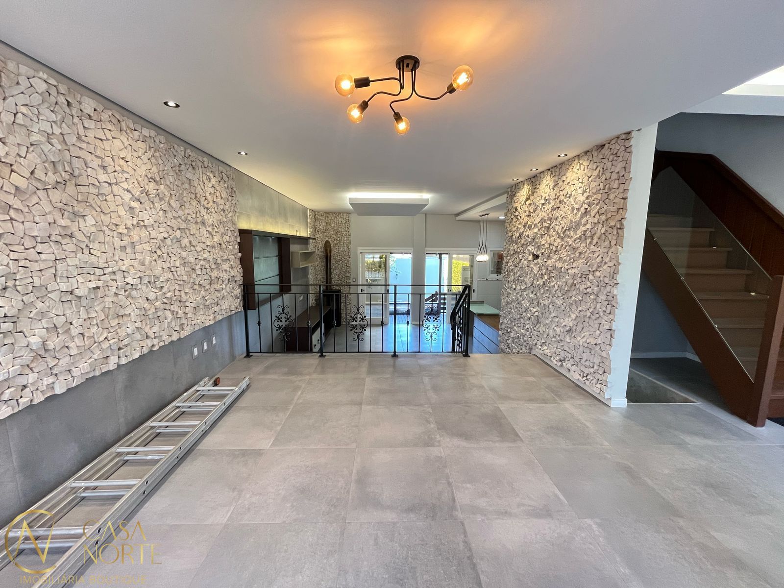 Casa à venda com 3 quartos, 156m², 1 suíte, 2 vagas, Rua Edilson João Prola no bairro Ipanema em Porto Alegre