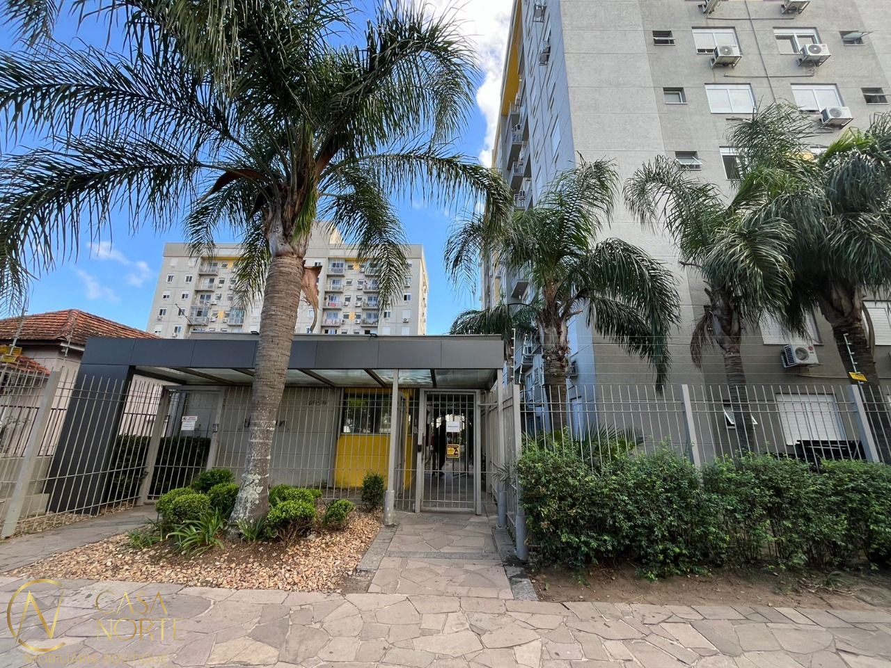Apartamento à venda com 2 quartos, 55m², 1 suíte, 1 vaga, Rua Doutor Barcelos no bairro Tristeza em Porto Alegre