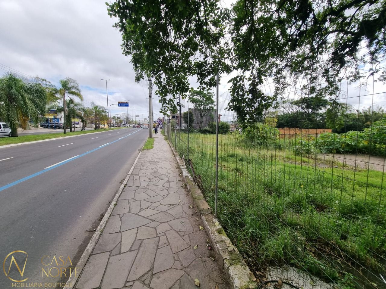 Terreno à venda , 3778m², Avenida da Cavalhada no bairro Cavalhada em Porto Alegre
