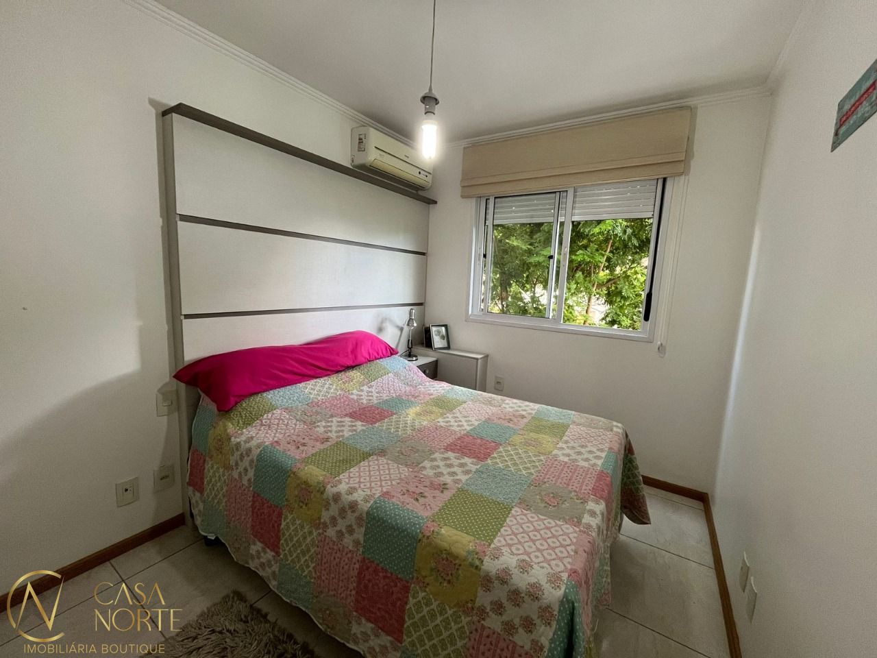 Apartamento à venda com 2 quartos, 55m², 1 suíte, 1 vaga, Rua Doutor Barcelos no bairro Tristeza em Porto Alegre