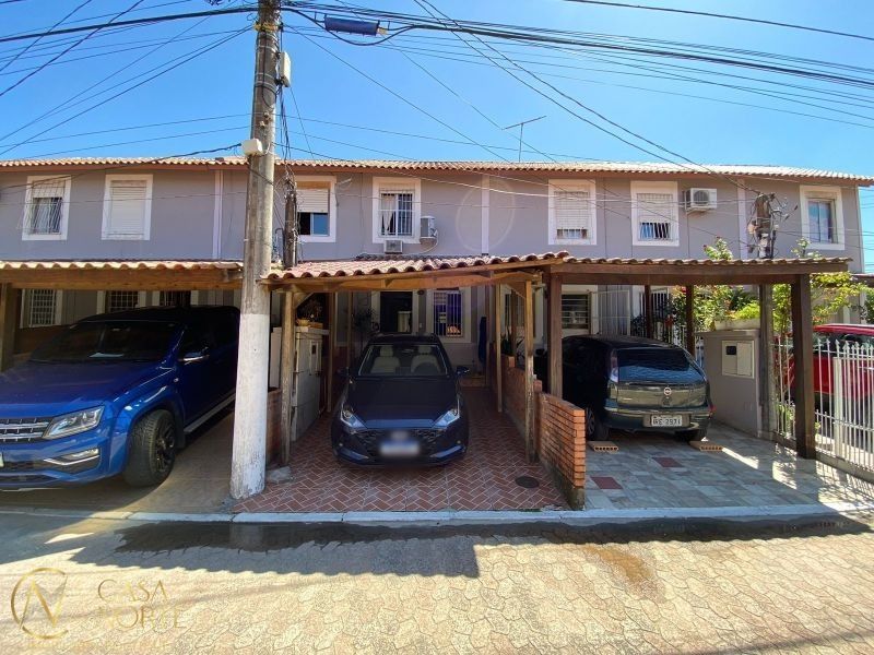 Sobrado à venda com 2 quartos, 56m², 1 vaga, Rua Alcebiades Ribeiro no bairro Aberta dos Morros em Porto Alegre