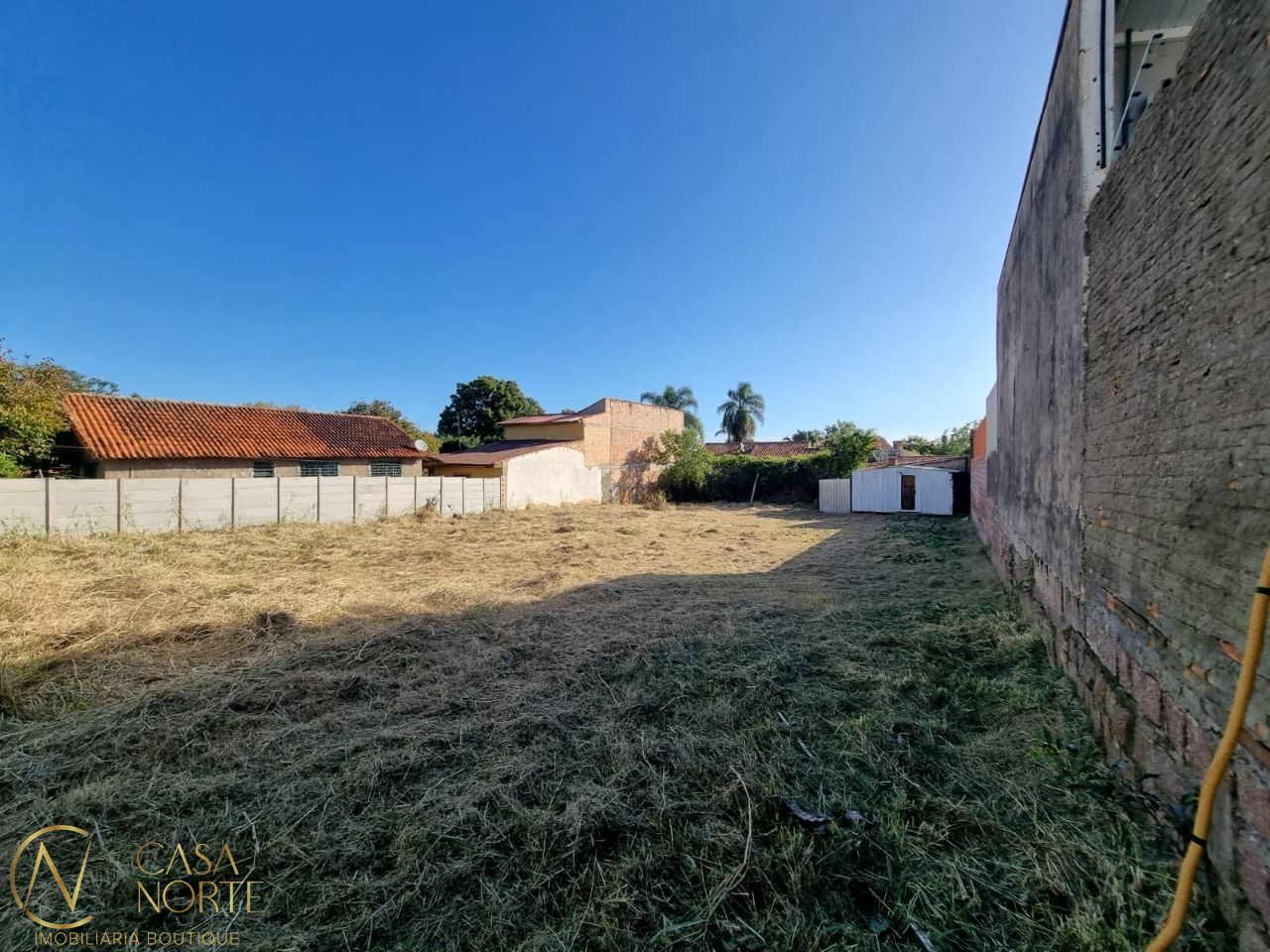 Terreno à venda  com 1110m², Rua Jacunda no bairro Guarujá em Porto Alegre