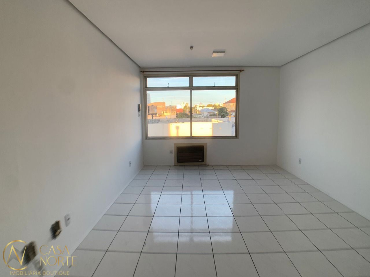 Sala Comercial à venda , 25m², Rua Barao do Triunfo no bairro Menino Deus em Porto Alegre