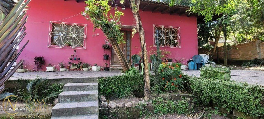 Casa à venda com 2 quartos, 845m², 1 suíte, 3 vagas, Acesso Doutor Marino dos Santos no bairro Ipanema em Porto Alegre