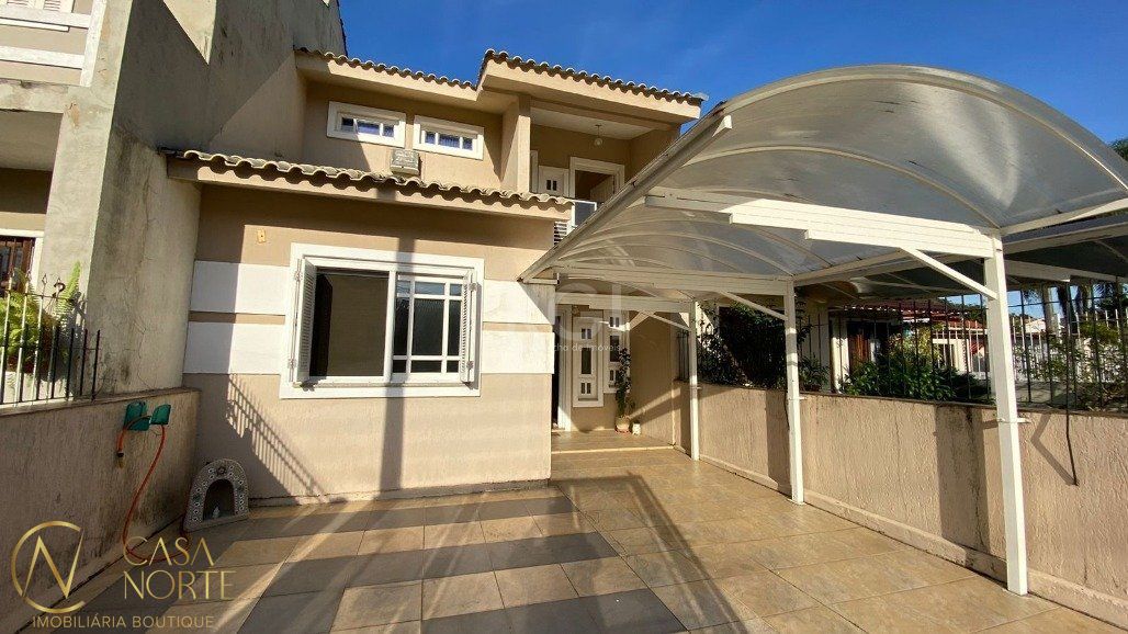 Casa à venda com 3 quartos, 144m², 2 suítes, 2 vagas, Rua Marcelo Kufner no bairro Hípica em Porto Alegre