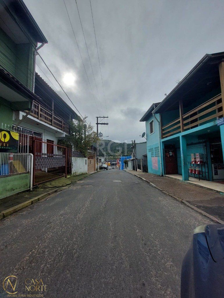 Casa à venda com 2 quartos, 60m², 1 vaga, Rua C no bairro Aberta dos Morros em Porto Alegre