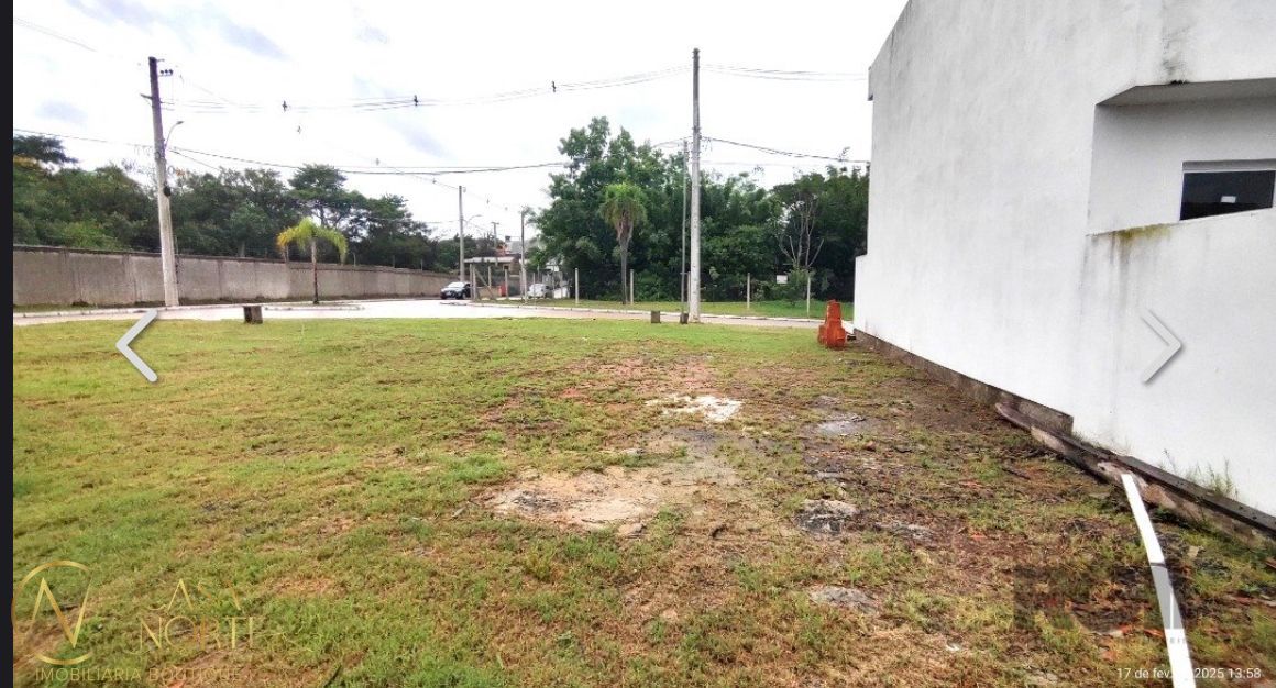 Terreno à venda  com 122m², Estrada Jorge Pereira Nunes no bairro Campo Novo em Porto Alegre