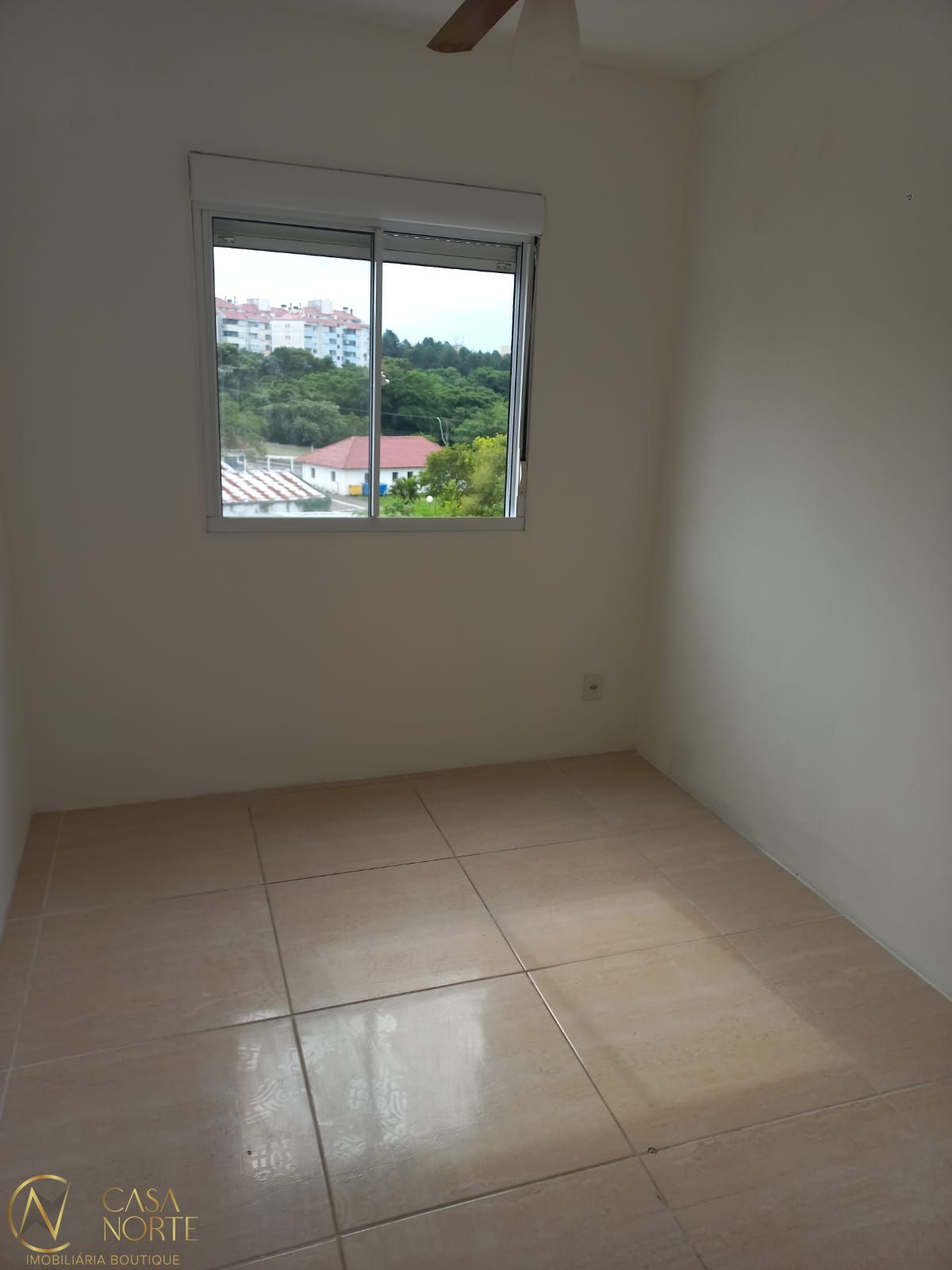 Apartamento à venda com 2 quartos, 50m², 1 vaga, Rua Joaquim de Carvalho no bairro Vila Nova em Porto Alegre