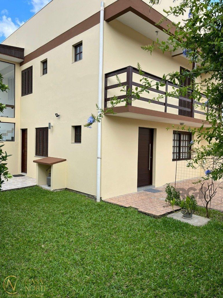 Casa à venda com 2 quartos, 150m², 1 suíte, Rua Ari Peixoto Martins no bairro Espírito Santo em Porto Alegre